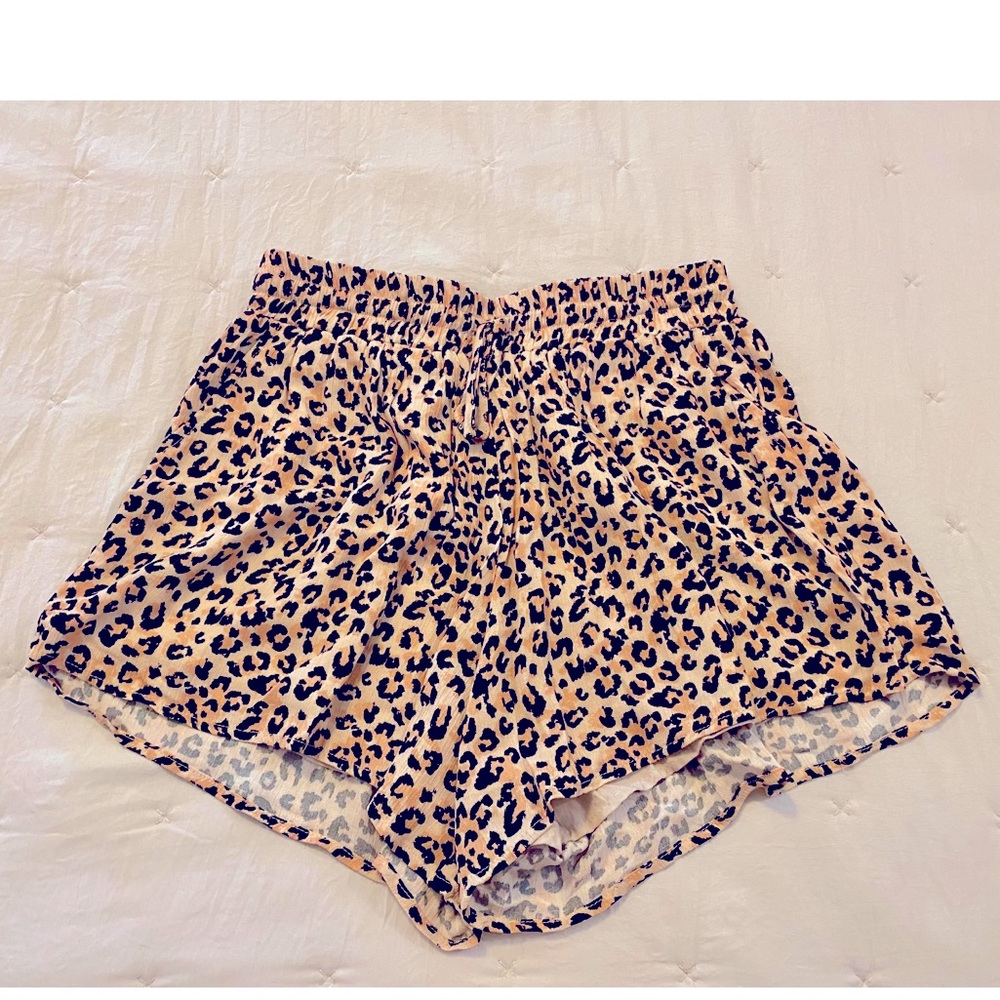 Charlie Holiday Feline shorts